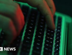 Spain luxury hotel scammer booked rooms for one cent, police say