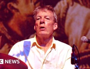 The Pogues drummer Andrew Ranken dead at 72