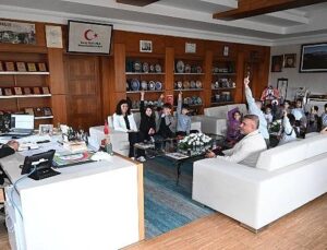 Uğur Okullarından Lider Topaloğlu’na ziyaret