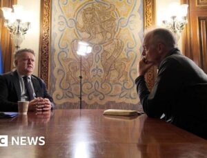 Ukraine negotiator tells BBC how it feels to sit across table from Russia