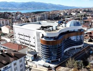 Yeni belediye hizmet binası Derince’ye çok yakışacak