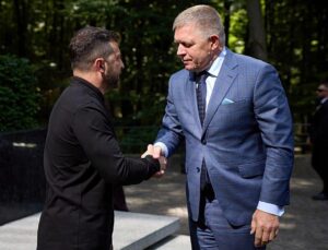 Zelenskyy invites Slovakia’s Robert Fico to Ukraine amid Druzhba pipeline standoff