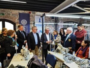 “Altın İğne”, İzmirli bayanların yeteneğini dünyaya gösteriyor