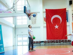 Anadolu Efes 2025–2026 dönemi One Team Projesi sertifika merasimi Antalya’da gerçekleşti