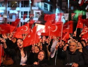 Atatürk’ün Antalya’ya gelişinin 96’ncı yılı büyük bir coşkuyla kutlandı