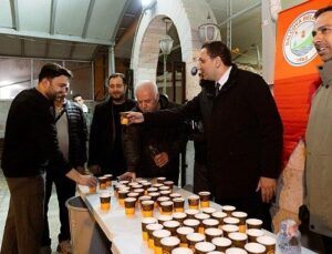 Balçova’da Kadir Gecesi’nde Dayanışma Sofrası Kuruldu