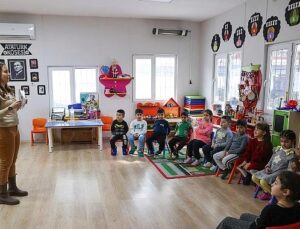 Buca’da “Okuyan Bir Gelecek” projesi tüm süratiyle sürüyor