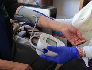 Buca’da sıhhat hizmeti mahallelere geliyor