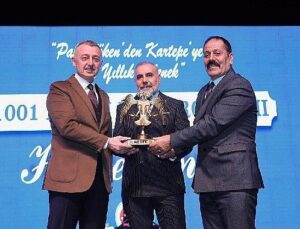 Büyükakın, 1001 Hatim’de Erzurumlularla buluştu