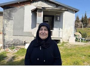 Büyükşehir, yangın mağduru aileyi ayağa kaldırdı