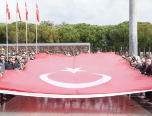 Çağdaş Gençlik 17. Şehitler Abidesi Çanakkale Buluşması Gerçekleştirildi