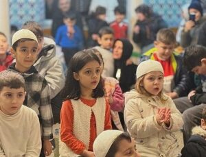 Çocuklar Ramazan Ayının Değerini Karagöz ve Hacivat ile Öğreniyor
