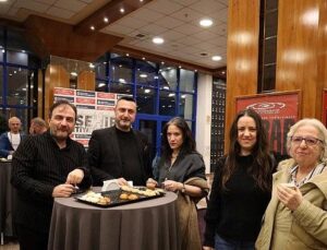 Dünya Tiyatro Günü’ne “Karar” damgası