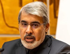 Exclusive: Tehran does not want to block Strait of Hormuz, Iranian ambassador tells Euronews