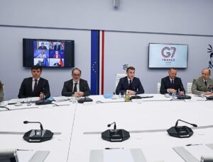France’s Macron opposed to lifting sanctions against Russia
