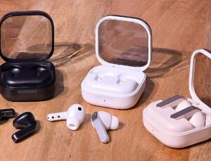 Galaxy Buds4 serisi akıllı ses özellikleriyle tasarımı bir ortaya getiriyor