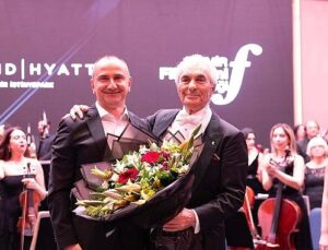 Gürer Aykal’ın Zafer Konseri Eşliğinde Görkemli Bir Dönüşüm: Grand Hyatt İzmir İstinyePark