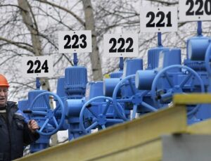 Hungary sends fact-finding mission over Druzhba pipeline as Kyiv refuses to recognise delegation