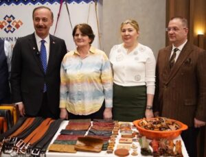 Isparta’da “Yaşayan Miras Şöleni” Coşkusu