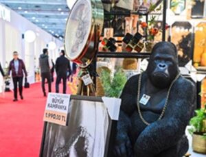 İZFURNEX 2026 – İzmir Mobilya Fuarı kapılarını açtı