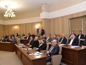 Kahramankazan Belediye Meclisi’nde Ramazan Gündemi: ‘İftiralara Karşın Ramazan Rahmeti Sürüyor