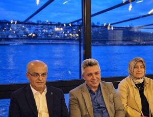 Kandıra Belediye Meclisi İftar Sofrası’nda Bir Ortaya Geldi