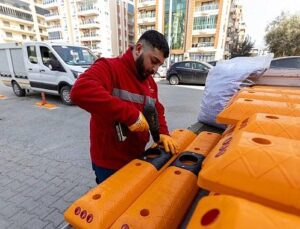 Karşıyaka’da çöp toplama verimliliği için dubalı tedbir