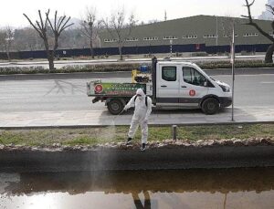 Keçiören’de Larva Uğraşı ve Bordo Bulamacı Uygulamaları Aralıksız Devam Ediyor