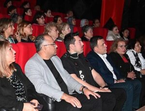 Kemer’de “En âlâ narkotik polisi anne” bahisli seminer