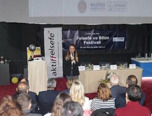 Konak’ta İdeoloji ve Bilim Şenliği’ne ağır ilgi