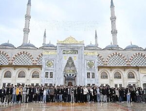Lider Altay: ‘Genç Seyyah Projemizle Bu Yıl 25.920 Öğrencimizi Daha İstanbul ile Buluşturacağız’