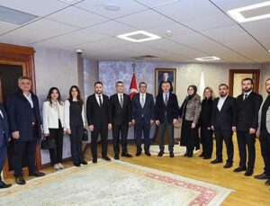 Lider Büyükakın’a ziyaretçi akını