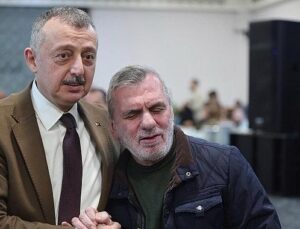 Lider Büyükakın’ın, pazarcı esnafıyla yaptığı iftara ağır iştirak