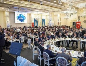 Lider Özarslan Vakıf Dostlarıyla İftar Sofrasında Buluştu