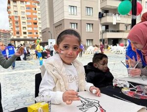 LİMAN Gönüllüler Platformu, Filistinli Çocuklarla Bayram Sevincini Paylaştı