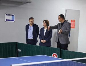 Maltepe Belediye Başkanı Köymen, spor yapan bayanlarla buluştu