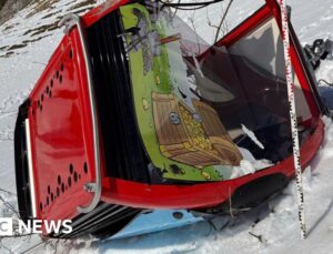 One killed as ski gondola crashes down mountain at Swiss resort