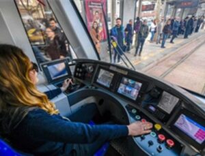 Raylarda bayan gücü