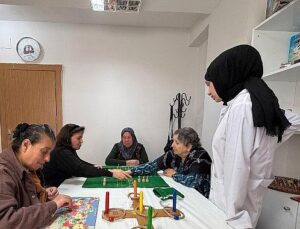 Ulu Çınarların Sınıf Arkadaşlığı Evliliğe Dönüştü