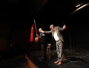 ‘Veli’nin Oğlu Orhan’ Küçükçekmece’de Seyirciyle Buluştu