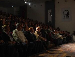 “Yaralarım Aşktandır” Didim’de Büyük İlgiyle Karşılandı