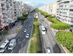 100. Yıl Bulvarı’nda 5. etap asfalt çalışması tamamlandı