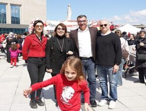 23 Nisan Ulusal Egemenlik ve Çocuk Bayramı’nda Kent Tiyatroları’nın Sahneleri Çocuklar İçin Açıldı