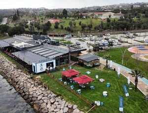 Balık dürüm “Antik Balık’ta” yenilir