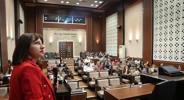 Belediyeden Bayan Sıhhatine Yönelik Bilinçlendirme Semineri