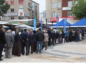 Büyükşehir Belediyesi Binlerce Fideyi Kuyucak ve Köşk’te Vatandaşlarla Buluşturdu
