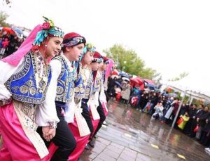 Çankaya’da Dopdolu Bir 23 Nisan