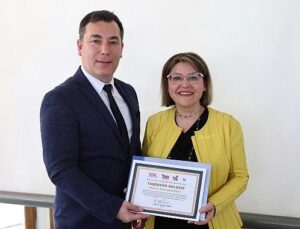 DEÜ Bilim Kafe Sohbetleri’nin 6’ncı Buluşmasında “Bilimin Işığında Güneşten Nasıl Korunmalıyız?” Konuşuldu