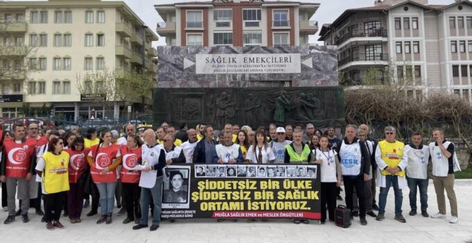 Dr. Ersin Arslan ve Şiddet Sonucu Yaşamını Yitiren Hekimler Anıldı