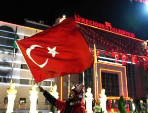 Dünya Kupası Coşkusu Keçiören’de Dev Ekrandan Takip Edildi